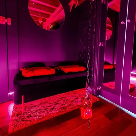 Relaxation - Balneo - Secrete - Luxurious - Service